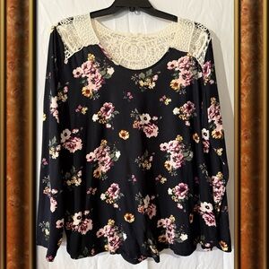 Justify Black and Mauve Floral Lace Top